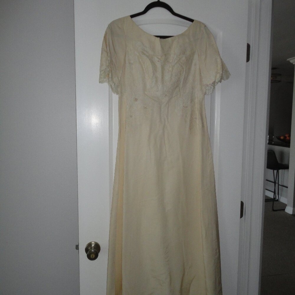 Wedding dress/vintage/M